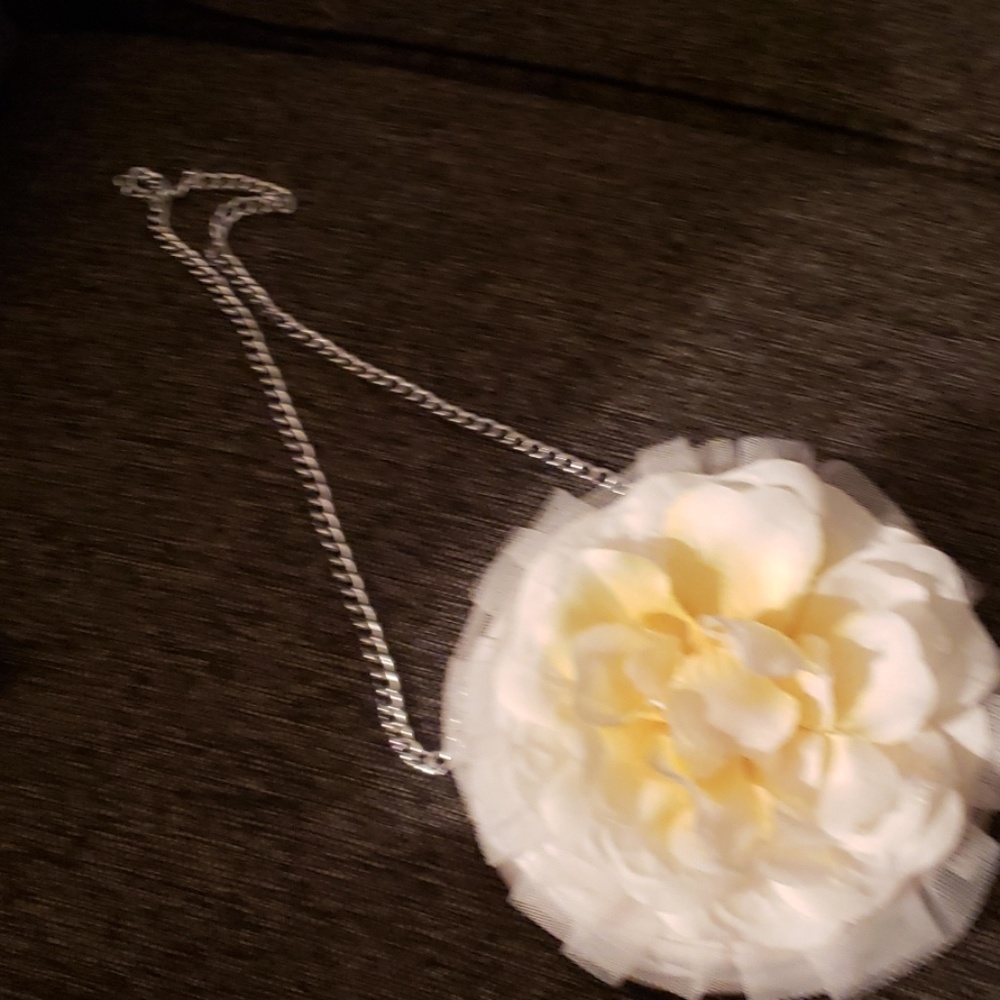 girls  purse with flower